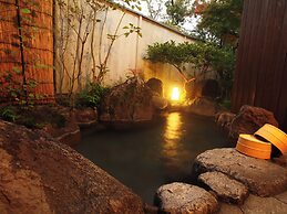 Yufuin Onsen Ryokan Hananomai
