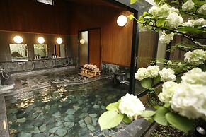 Yufuin Onsen Ryokan Hananomai