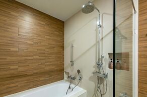 Metropolis Suites Bangkok, Tapestry Collection by Hilton