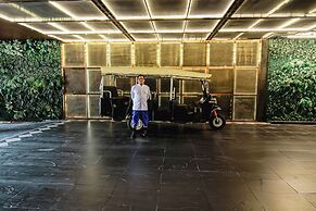 Metropolis Suites Bangkok, Tapestry Collection by Hilton