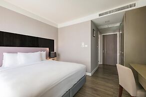 Metropolis Suites Bangkok, Tapestry Collection by Hilton