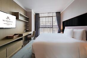 Metropolis Suites Bangkok, Tapestry Collection by Hilton
