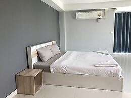 Ploen Ploen Residence