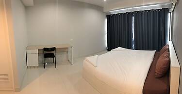 Ploen Ploen Residence