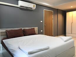 Ploen Ploen Residence