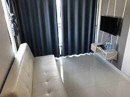 Ploen Ploen Residence