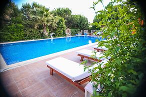 Destina Suit Hotel