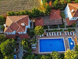 Destina Suit Hotel