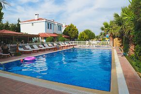 Destina Suit Hotel