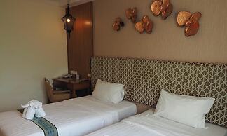 The Signature Hotel Thapae