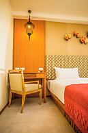 The Signature Hotel Thapae