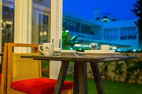 The Signature Hotel Thapae