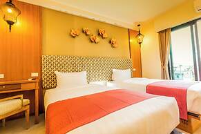 The Signature Hotel Thapae