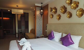 The Signature Hotel Thapae