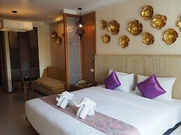 The Signature Hotel Thapae