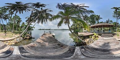 Arunalu Lake Front