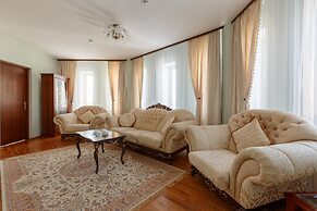 Pur Navolok Hotel