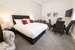 Royal Princes Suites