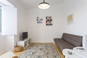 2BLocal Castelo Picão Apartments