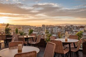Arya Stadium Hotel