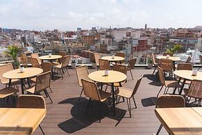 Arya Stadium Hotel
