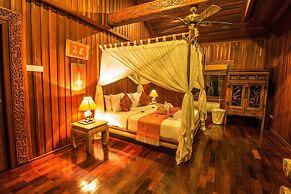 Erawan Villa Hotel