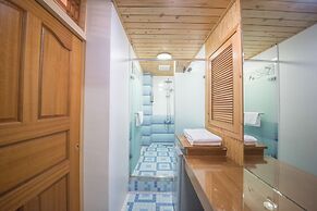 Honey House B&B
