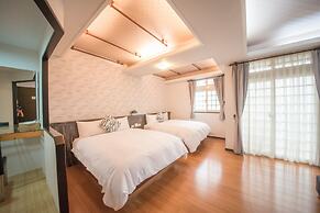 Honey House B&B