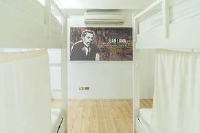 Heroes Hotel
