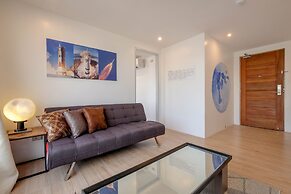 Heroes Hotel