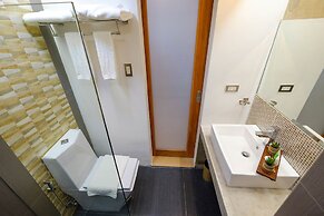 Heroes Hotel