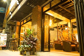 Iris hostel