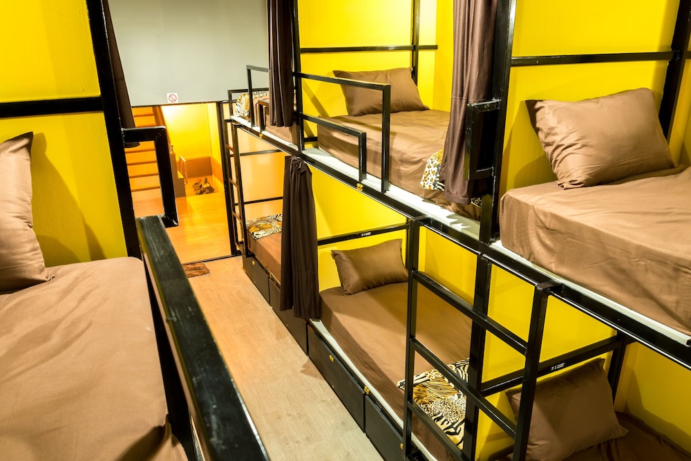 Iris hostel
