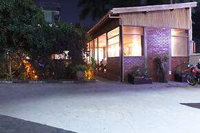 Troos Hotel