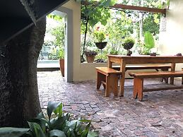 10 Alexander B&B