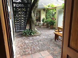 10 Alexander B&B