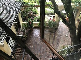 10 Alexander B&B