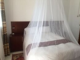Rakops River Lodge