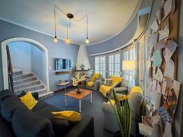 Mora Hostel