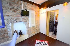 Ayvalik Moda Pansiyon