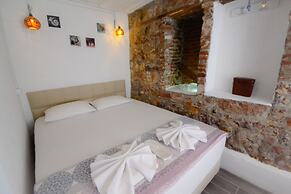 Ayvalik Moda Pansiyon