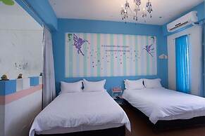 Rose Castle Hostel