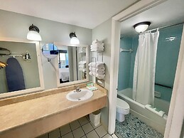 Buccaneer Inn