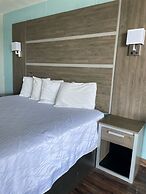 Buccaneer Inn