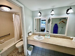 Buccaneer Inn