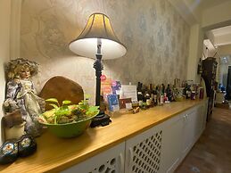 Dreamer 24 Guest House