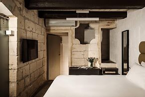 19 Rooms