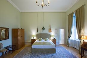 Károlyi Kastély Hotel & Restaurant