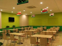 GreenTree Inn Lianyungang Donghai New Bus Station Express Hotel