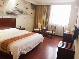 GreenTree Inn Lianyungang Donghai New Bus Station Express Hotel